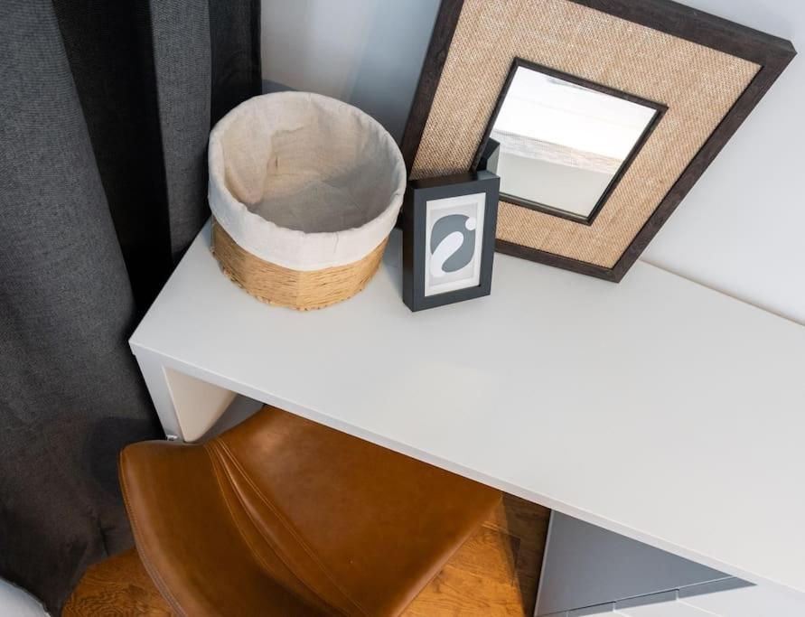 ブカレストStunning Views 2Br Midtown Flat - Charming Balconyアパートメント エクステリア 写真