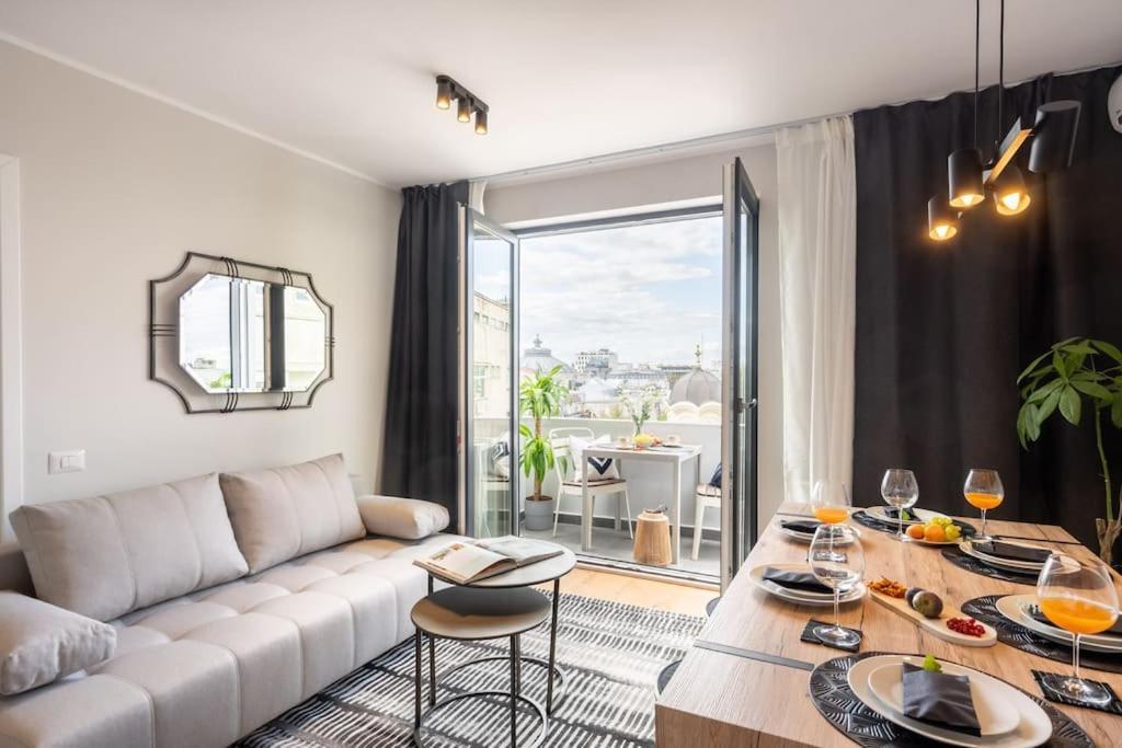 ブカレストStunning Views 2Br Midtown Flat - Charming Balconyアパートメント エクステリア 写真