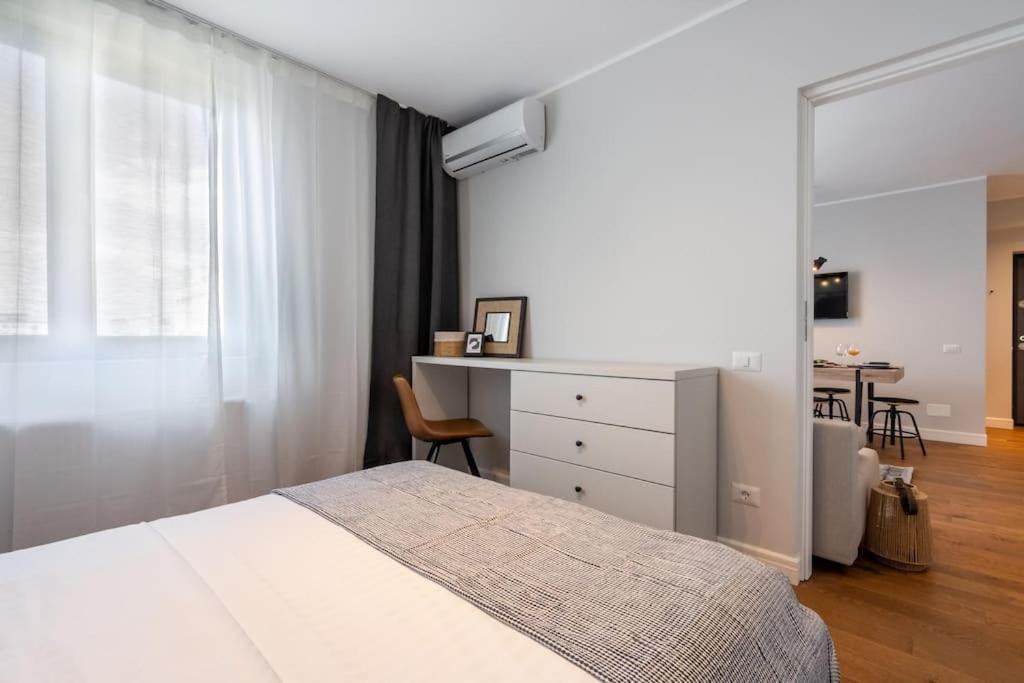ブカレストStunning Views 2Br Midtown Flat - Charming Balconyアパートメント エクステリア 写真